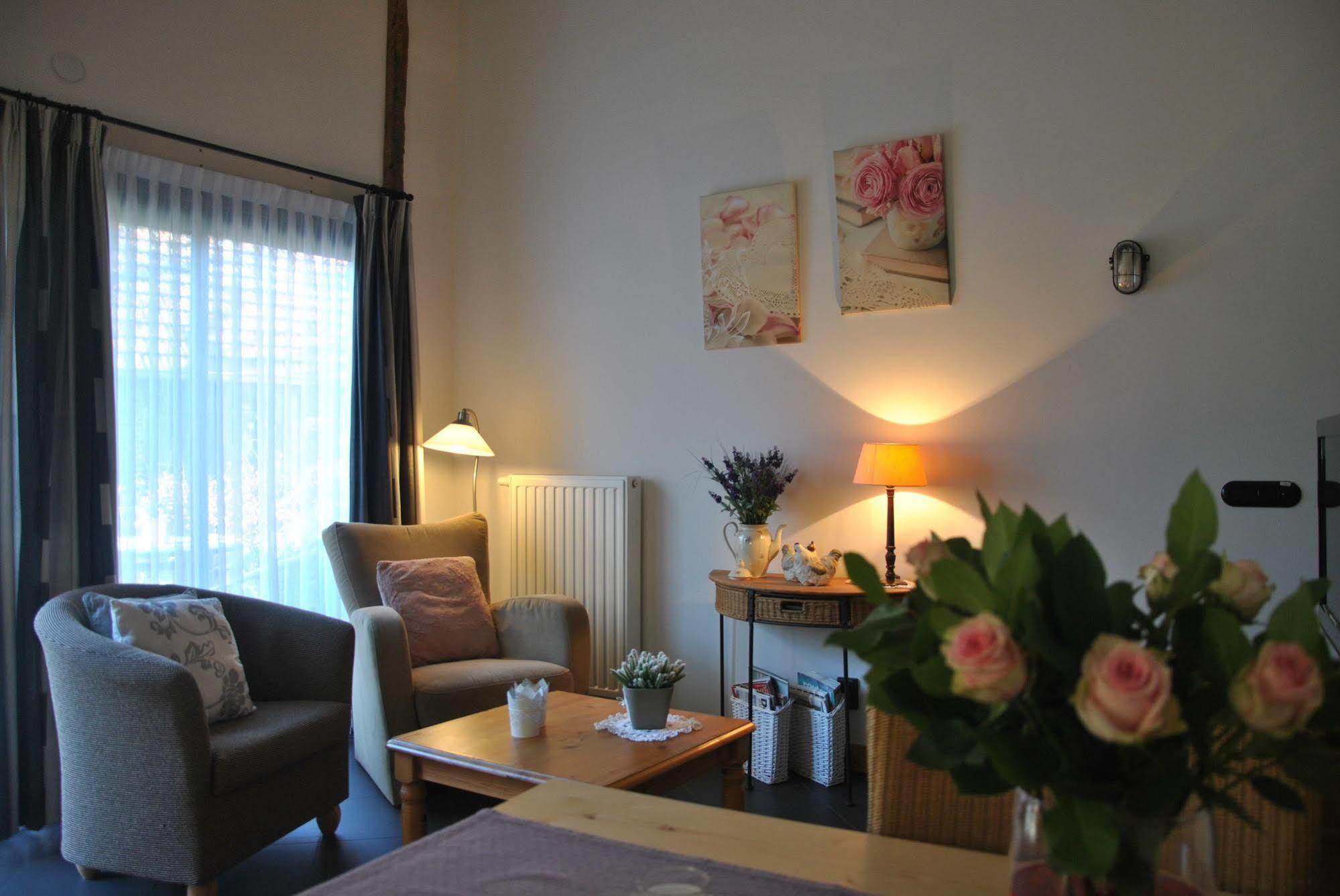 Erfgoed & Logies Den Heijkant Moergestel エクステリア 写真